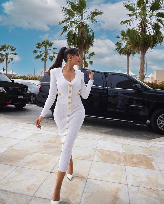 Captivating Looks Of Nora Fatehi In Colorful Outfit